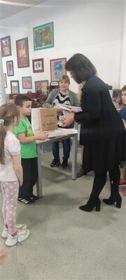 92f80f29-18b8-4d14-90d4-f6cf15d80eb7